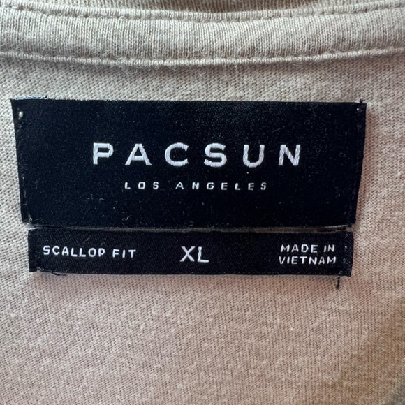 Lot of 2 Pacsun Mens Scallop Fit Cotton T-Shirts Tan/ Black Lightweight Basic XL - Picture 6 of 8